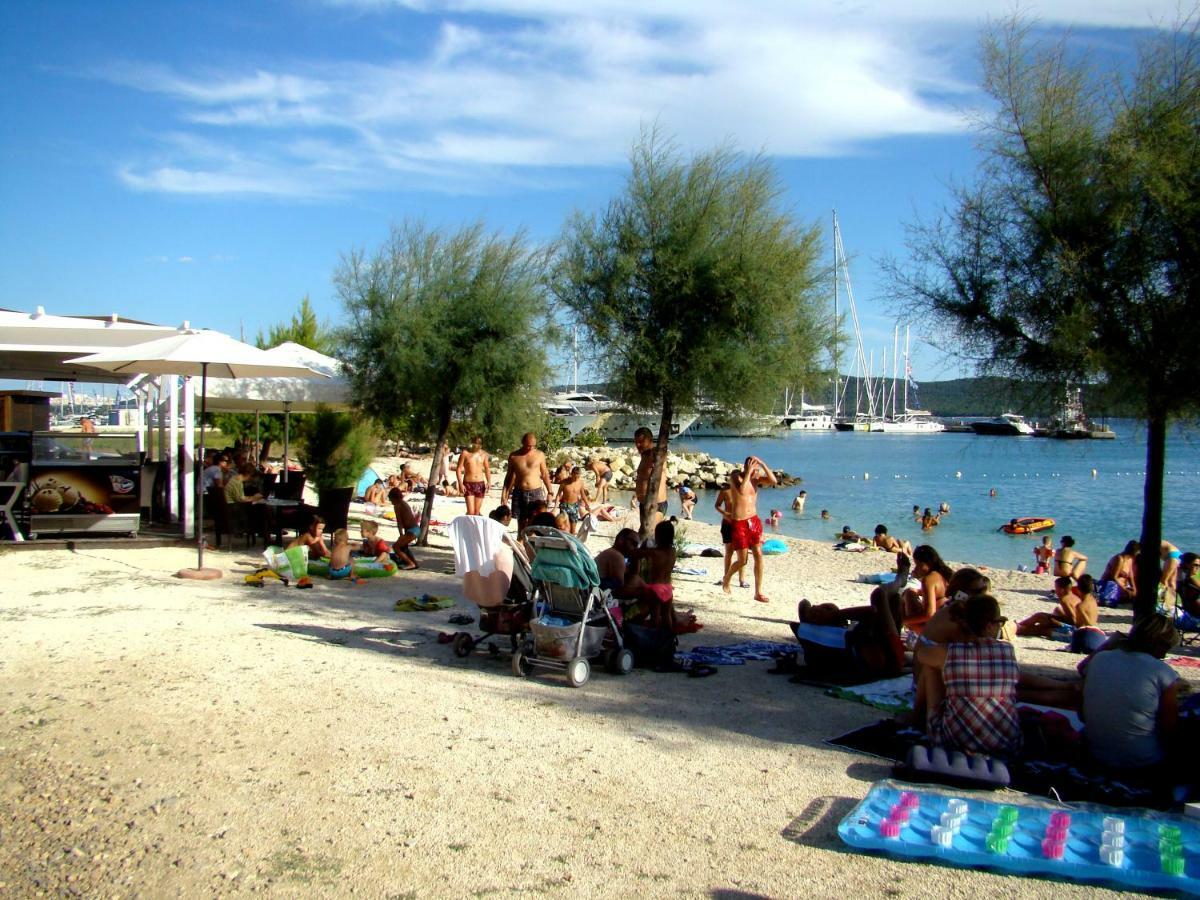 Ferienwohnung Kike Red Kaštela Exterior foto
