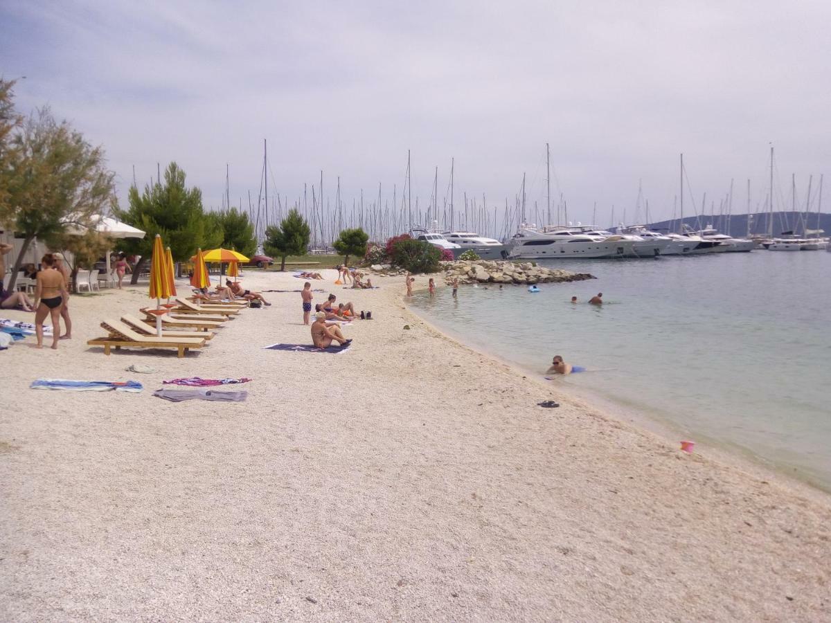 Ferienwohnung Kike Red Kaštela Exterior foto